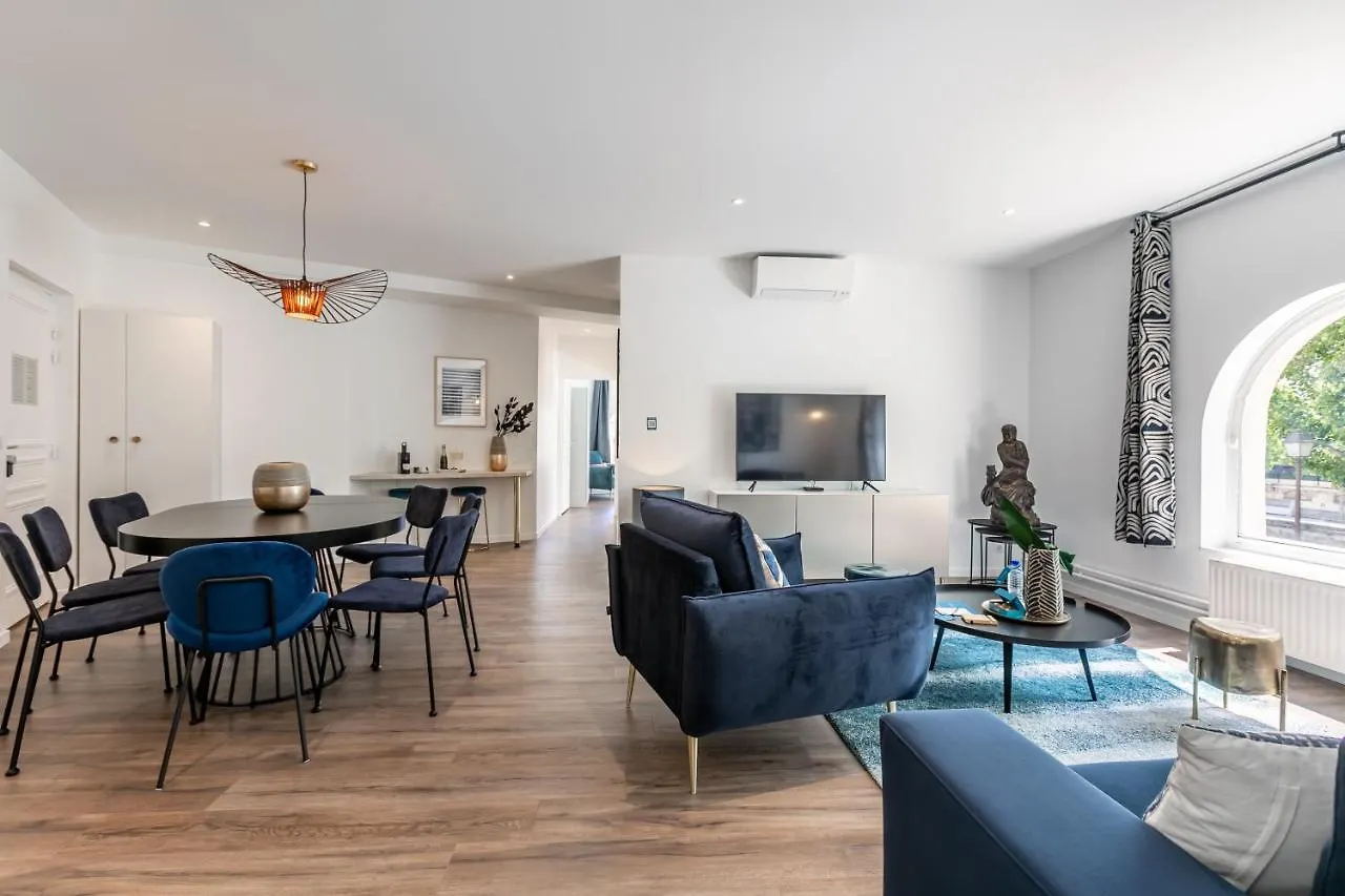 Sweett - Le Notre-Dame Apartment Paris 0*,
